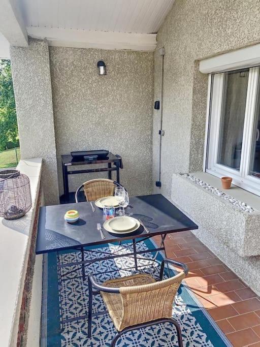 Les Penates Du Pastel - Jardin & Terrasse Apartment Villefranche-de-Lauragais Ngoại thất bức ảnh